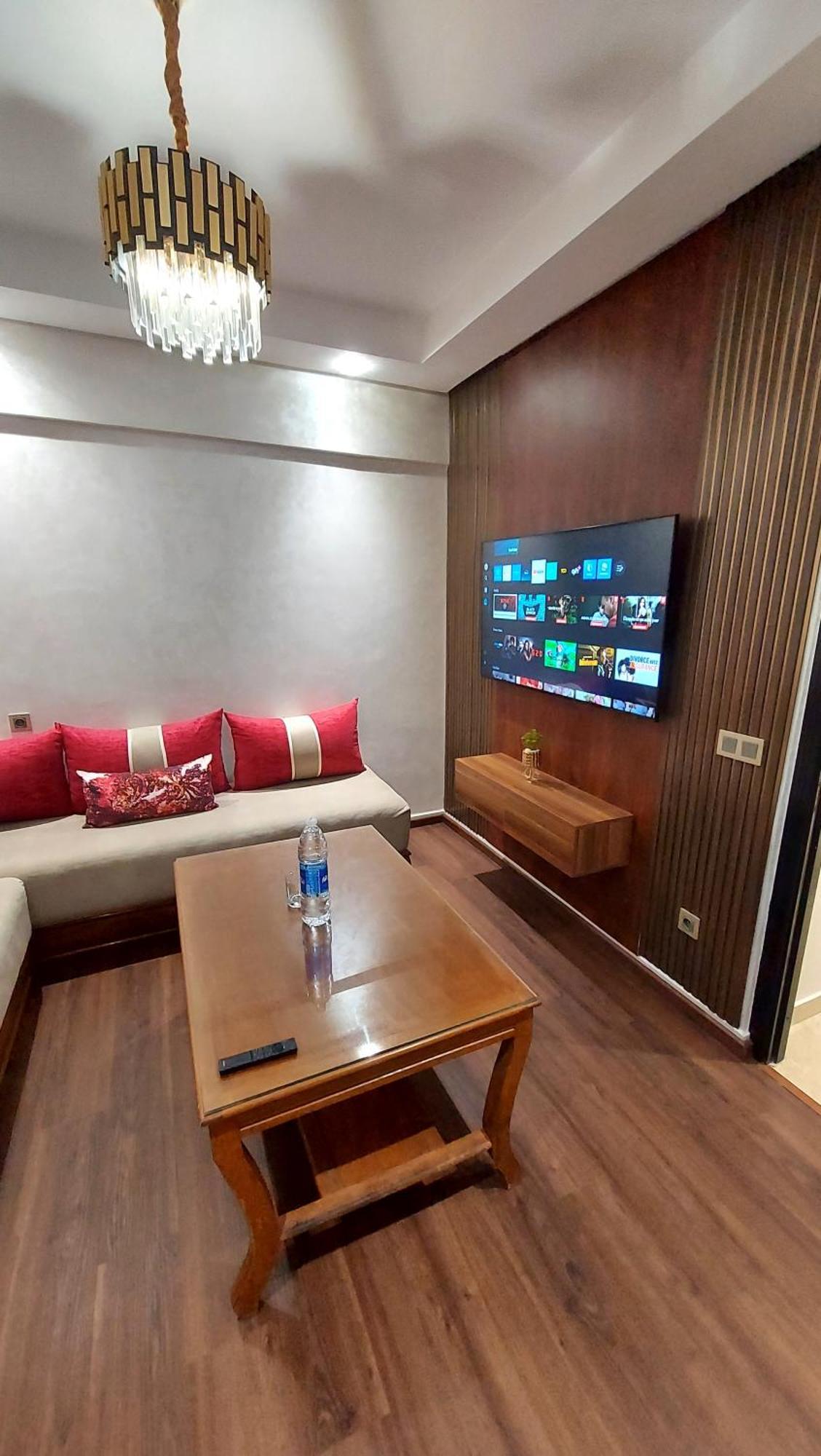 Luxury Downtown Apartment Of 80M2 In Front Of Hassan 2 Mosque And Sea From Family , Pour Famille , Interdit Couples Araabic Non Marie, Forbidden Unmarried Araabic Couples Basement Car Park Kazablanka Dış mekan fotoğraf
