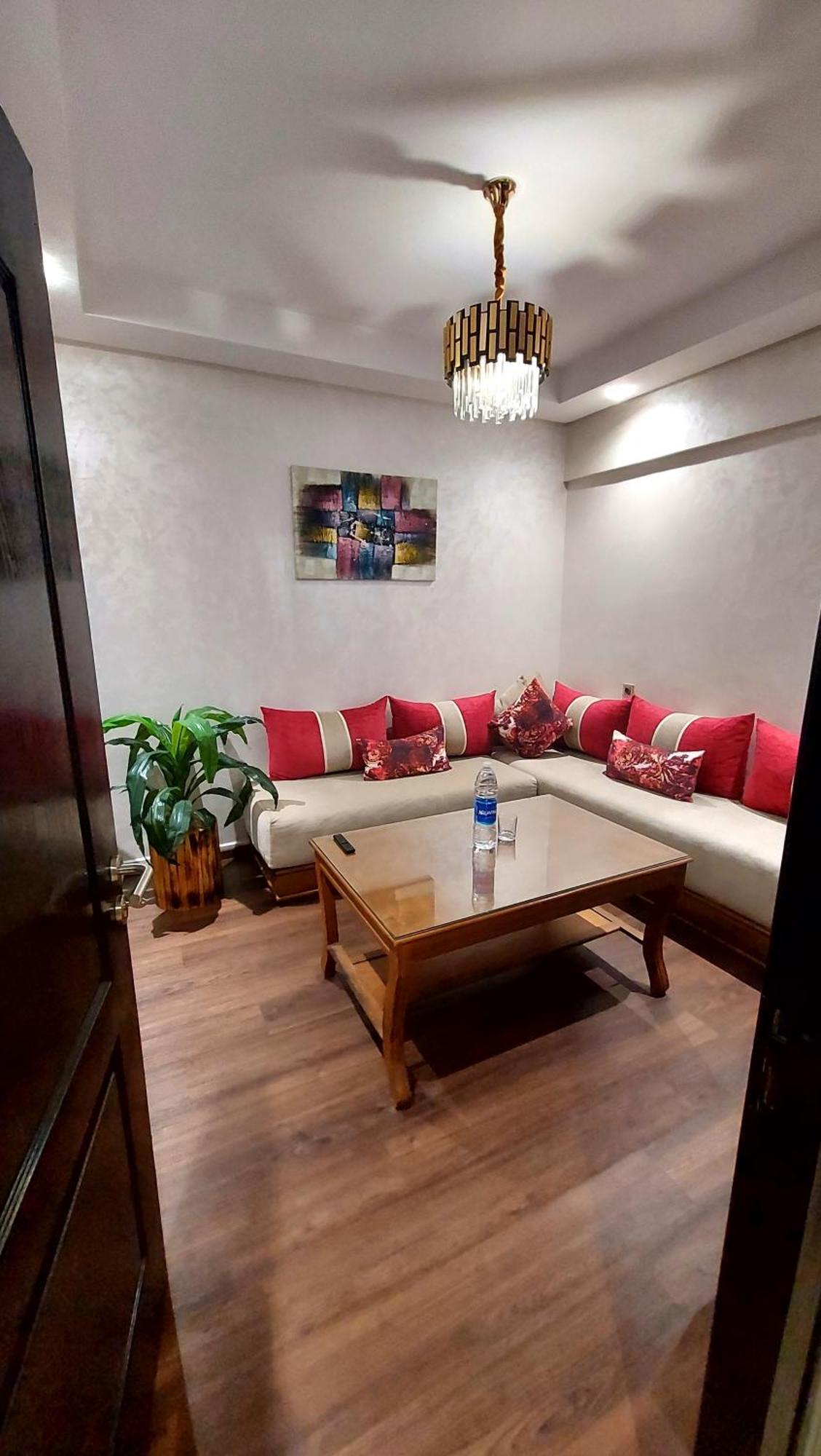Luxury Downtown Apartment Of 80M2 In Front Of Hassan 2 Mosque And Sea From Family , Pour Famille , Interdit Couples Araabic Non Marie, Forbidden Unmarried Araabic Couples Basement Car Park Kazablanka Dış mekan fotoğraf
